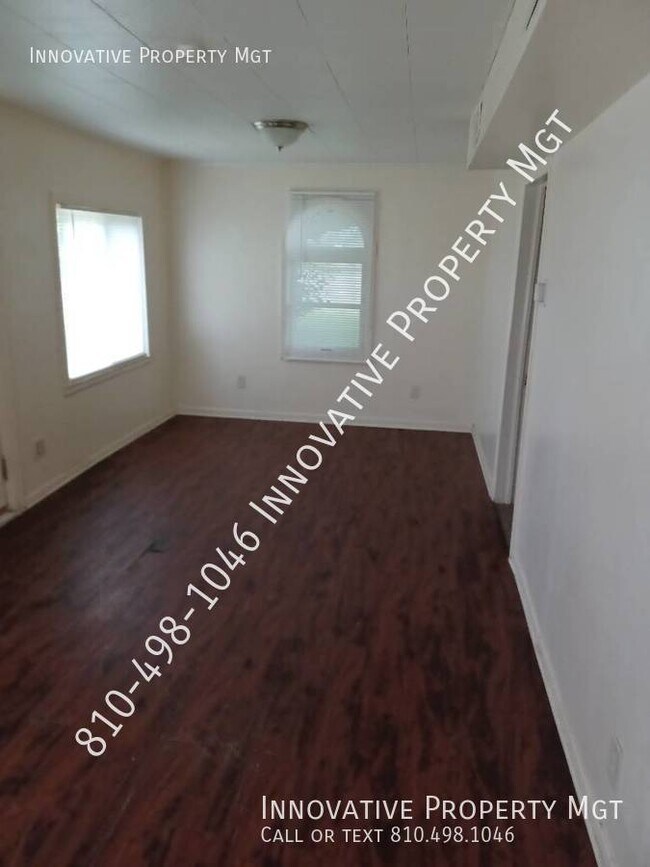 Building Photo - Recently refinished 3 bedroom , 1 bath home!