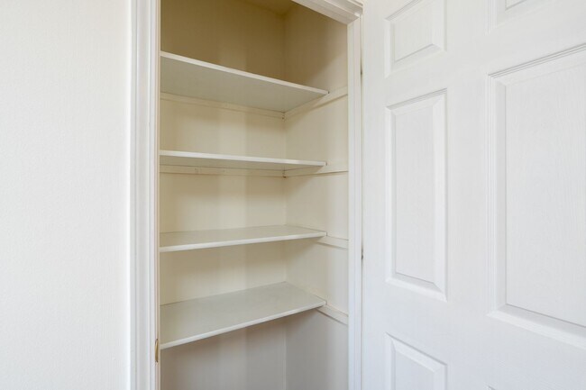 Building Photo - 2412-2414 Calder Ct.