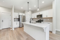 Building Photo - Spacious 4-Bedroom Townhome in Saratoga Springs - Modern Living & Prime Location