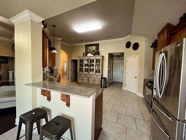 Building Photo - 41488 Creekstone Avenue