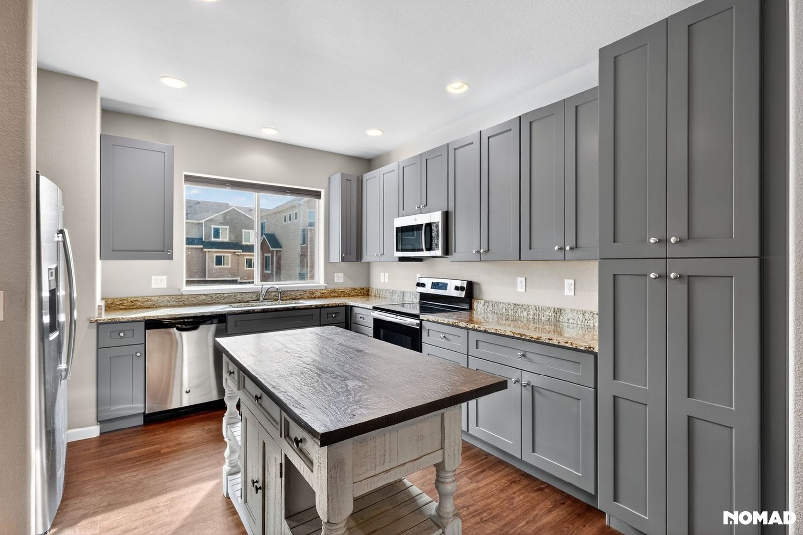 Building Photo - 11250 Florence St