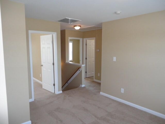 Building Photo - 1120 Rutledge Landing Dr