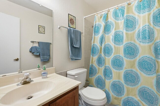 Building Photo - 2929 E Broadway Rd