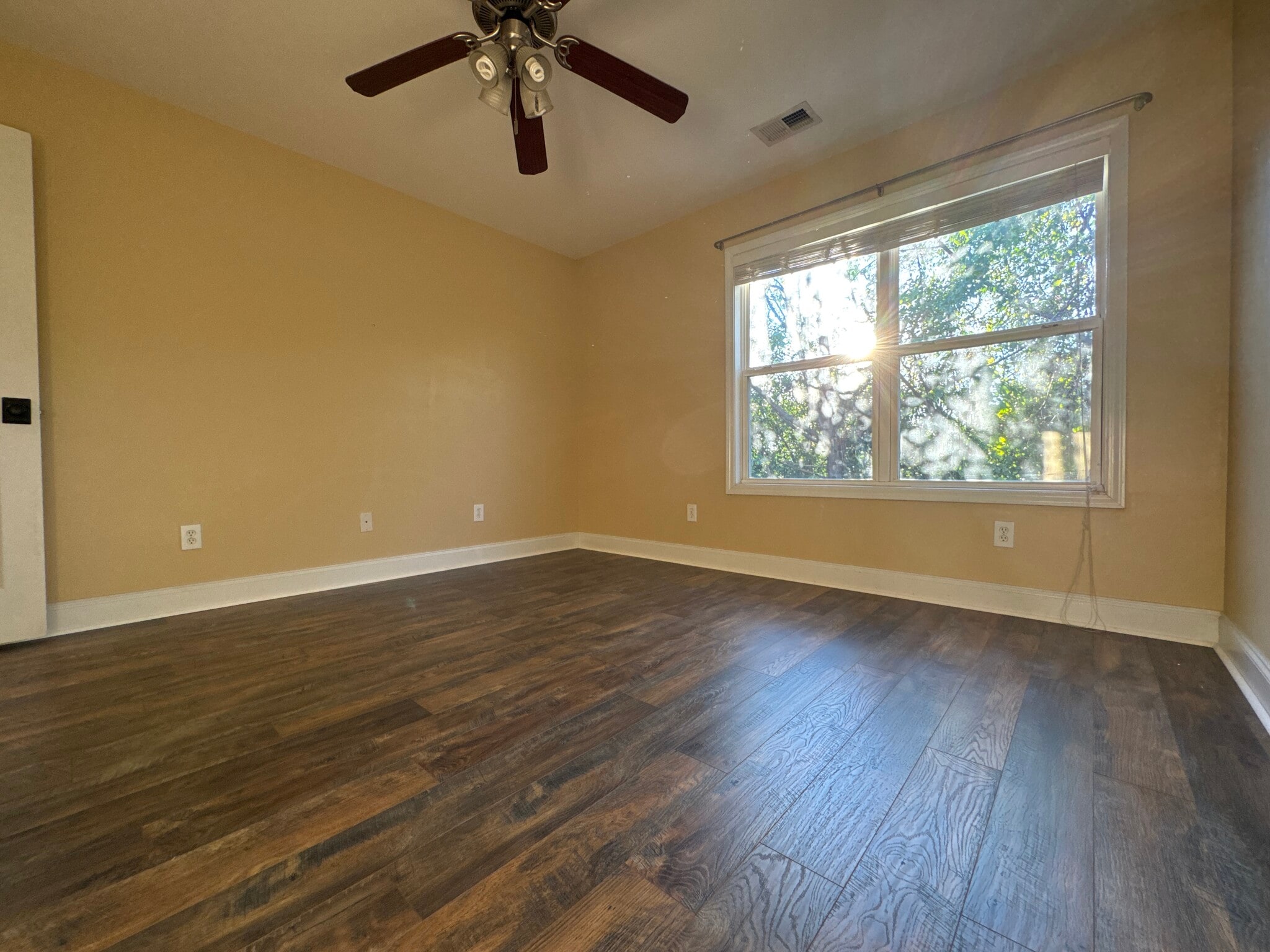 Building Photo - 1917 Wayne St