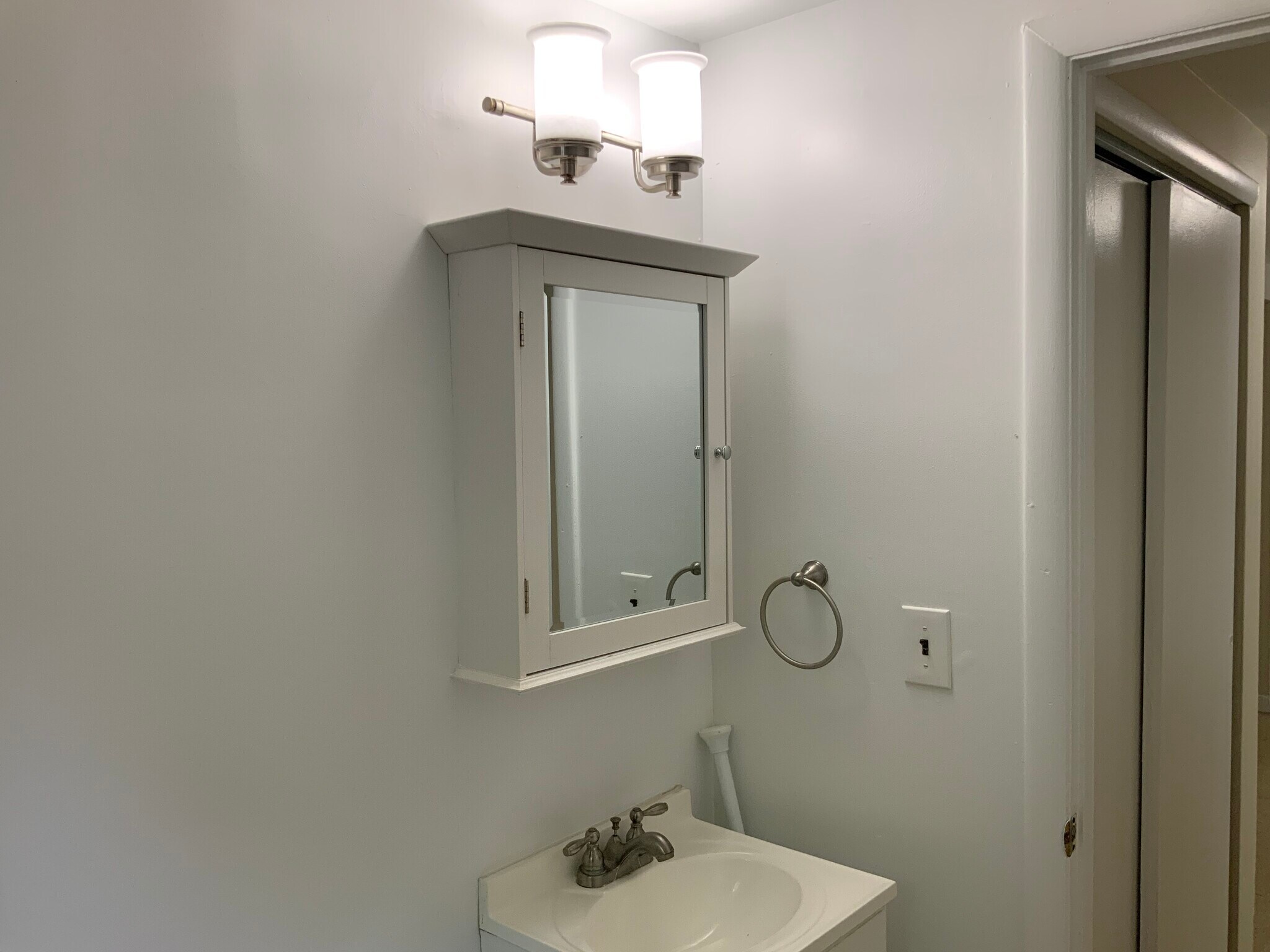 Building Photo - 300 Ketchamtown Rd