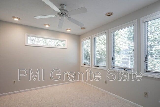 Building Photo - 44 Walden Pond Dr