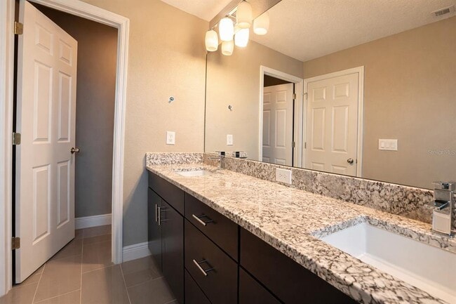 Building Photo - 15836 Marina Bay Dr