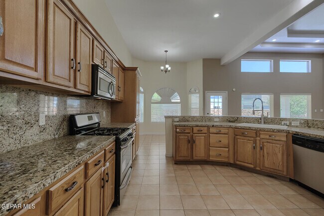 Building Photo - 6030 Laguna Vista Dr