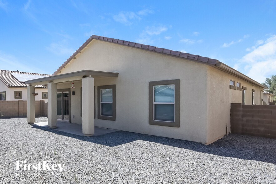 Building Photo - 11366 W Massey Dr