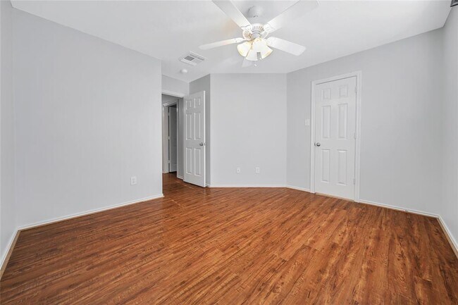 Building Photo - 230 W Stedhill Loop