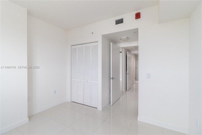 Building Photo - 7661 NW 107th Ave