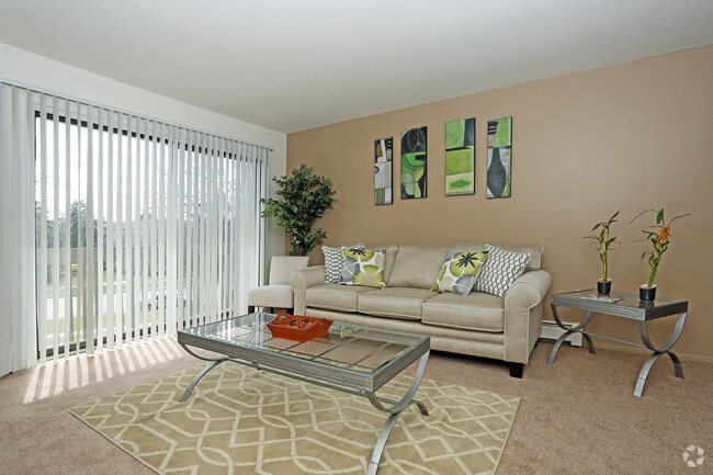 Building Photo - Peachtree Apartments