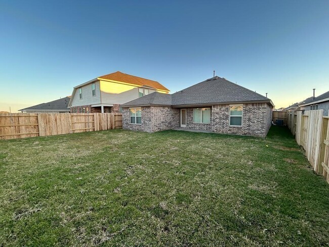 Building Photo - 2909 Eden Lk Ln
