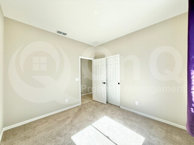 Building Photo - 6907 W Pedro Ln