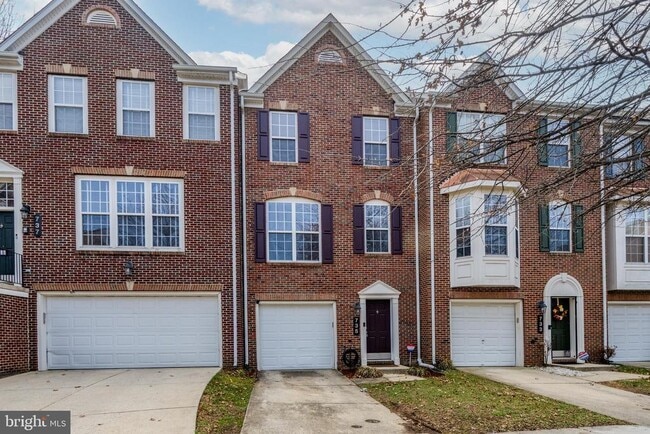 Building Photo - 735 Parev Way