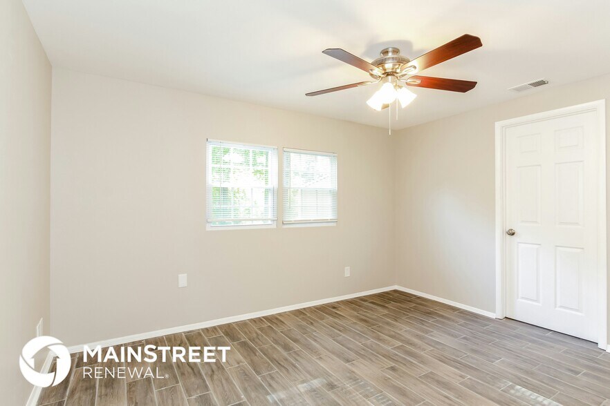 Building Photo - 1021 Glenfiddich Dr