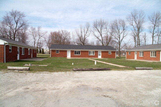 Building Photo - 1800 W State Road 32