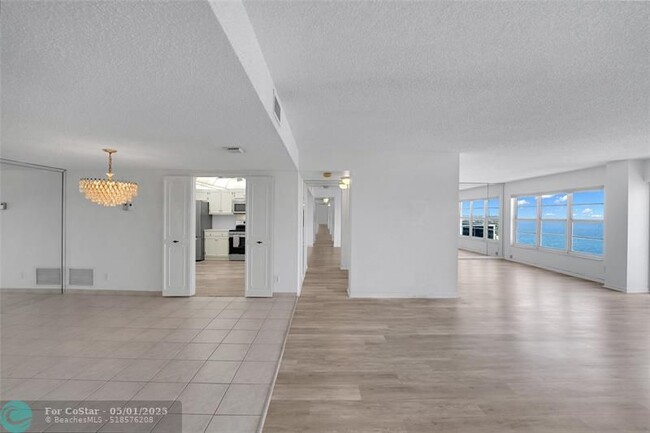 Building Photo - 3500 Galt Ocean Dr