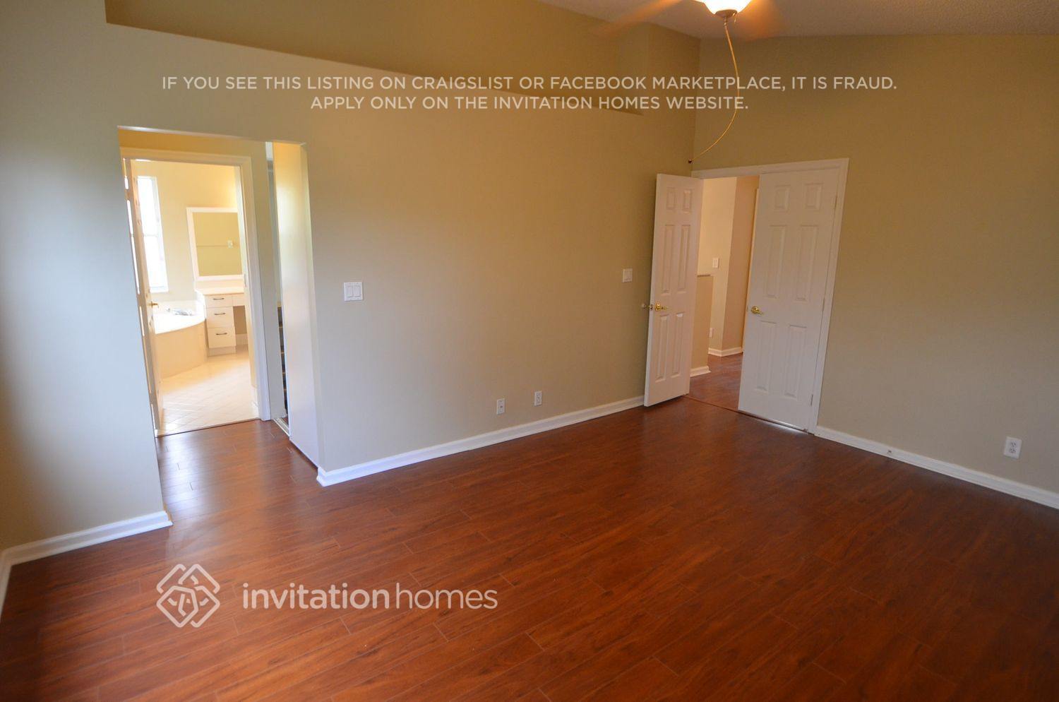 Building Photo - 5514 NW 106th Dr