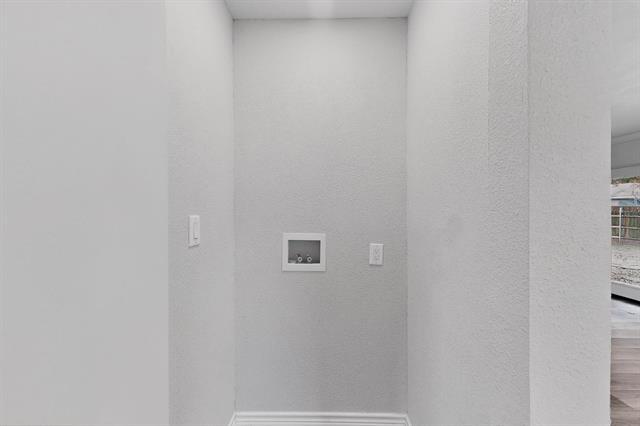 Building Photo - 5516 Laredo Ln