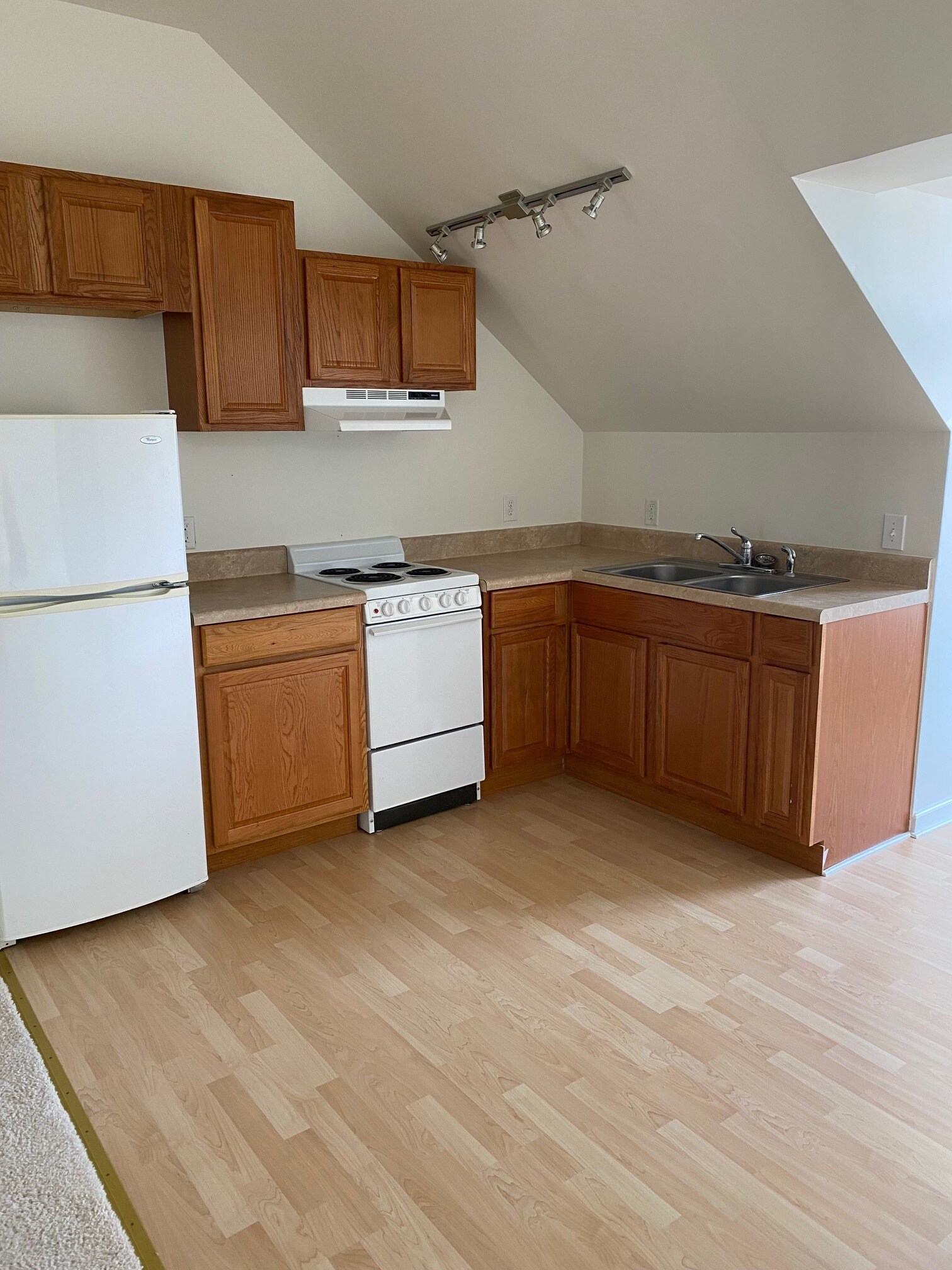 Kitchen - 97 Mount Soma Blvd