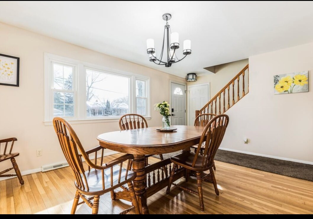 Dining Room gets lovely morning light - 40 Fields Rd