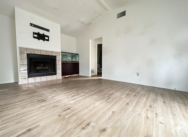 Building Photo - 9705 Carson Creek Blvd