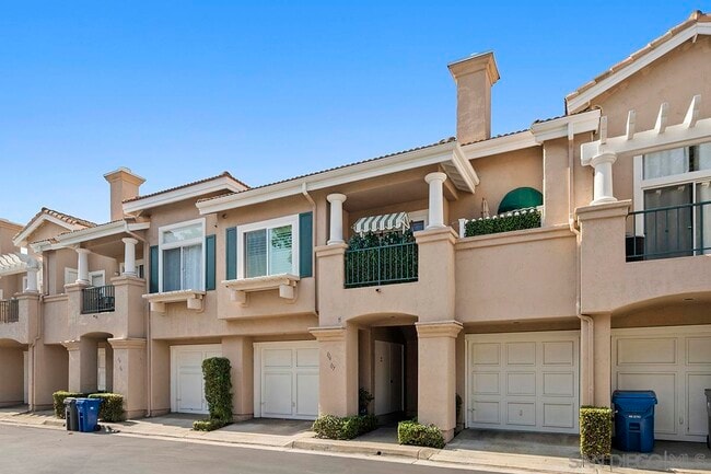 Building Photo - 7274 Shoreline Dr