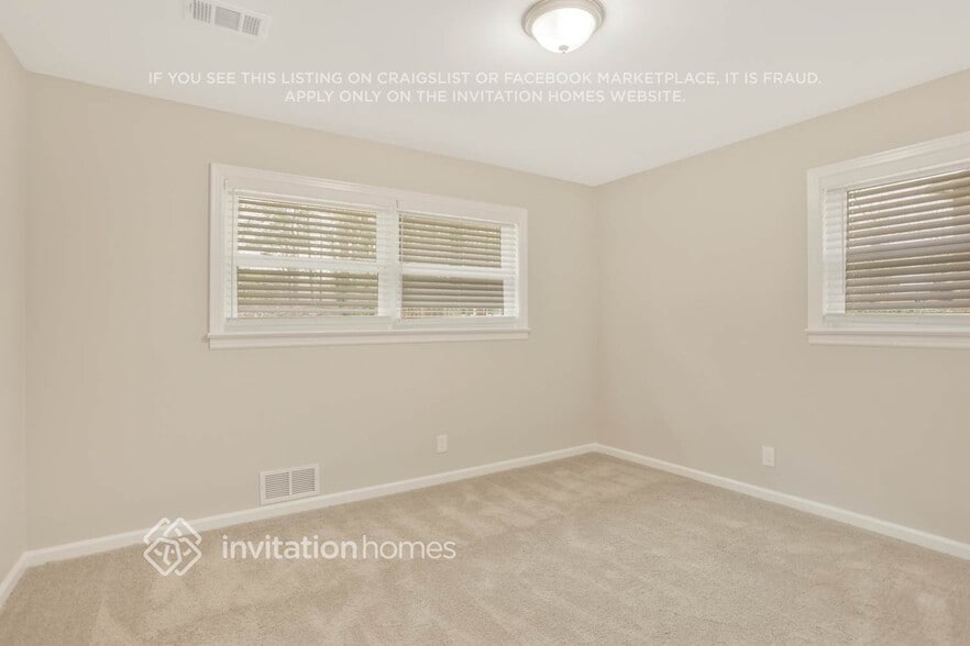 Building Photo - 1707 Laurens Dr SW