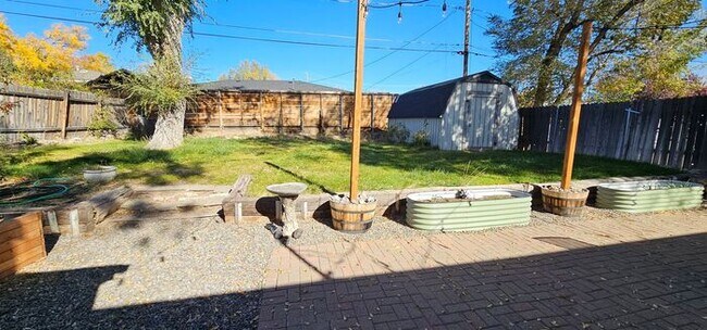 Building Photo - For Rent 2 Bedroom 1 Bathroom 1 Car Garage