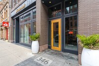 Building Photo - 346 Congress St