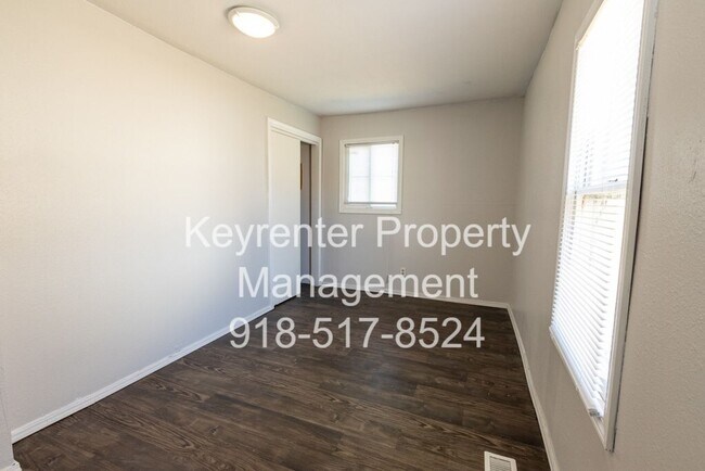 Building Photo - 3 BED/ 1 BATH IN UP AND COMING NEIGHBORHOOD