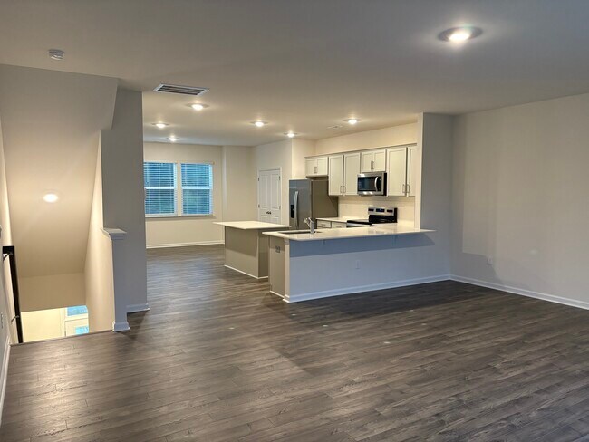 Building Photo - 766 Dorset Strm Dr