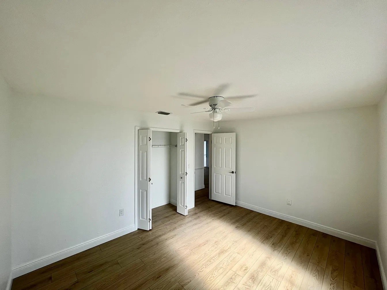 Building Photo - 1804 SW 38th Ln