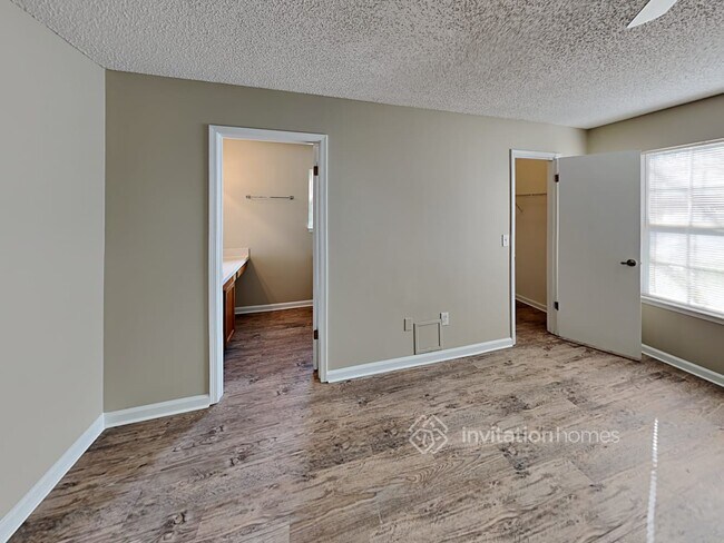 Building Photo - 12565 Goldberry Ct