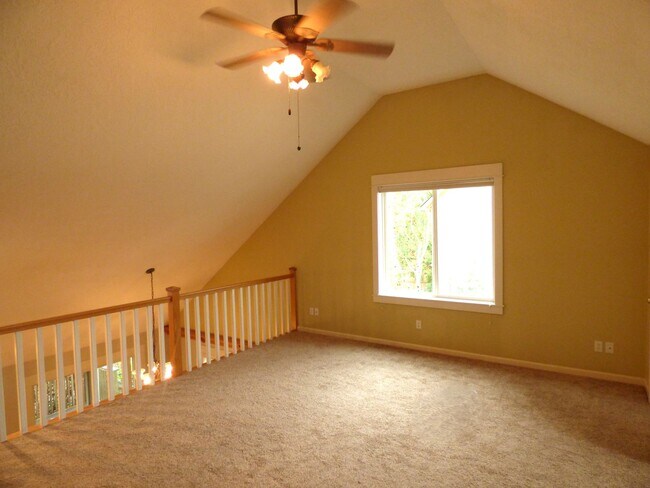 Building Photo - Rent Special: 1/2 Off January's Rent!