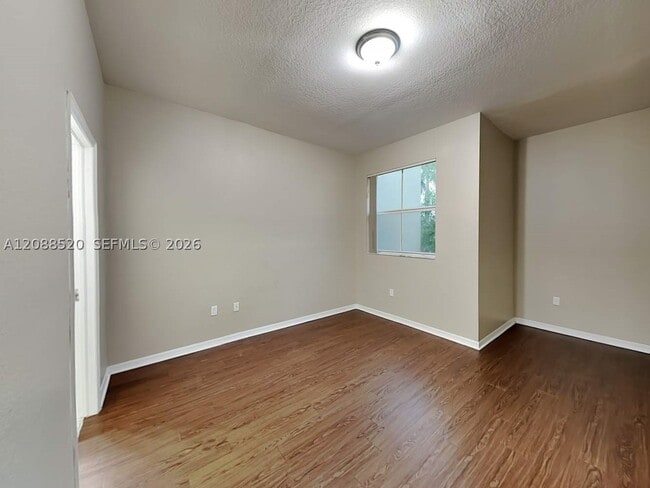Building Photo - 4025 SW 149th Ct