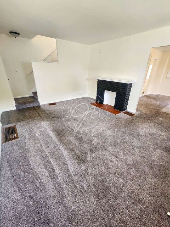 Building Photo - Spacious 3-Bedroom Home in West Toledo