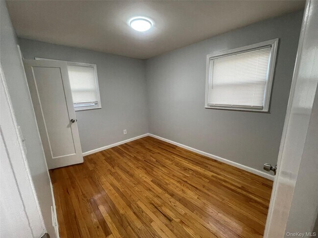 Building Photo - 119-24-119199 199th St