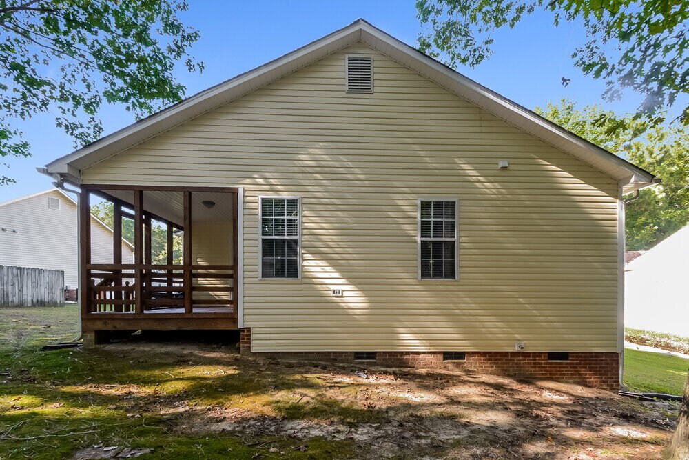 Building Photo - 1005 Henchman Ct