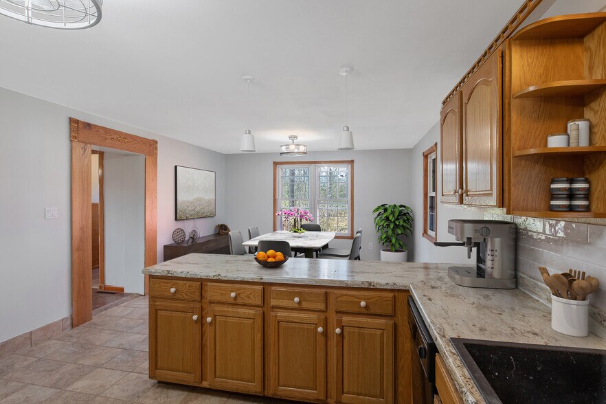 Building Photo - 6961 Collamer Rd