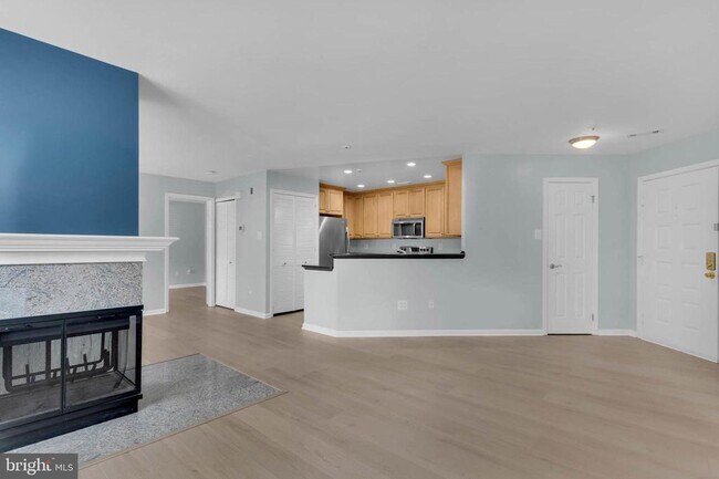 Building Photo - 4986 Dorsey Hall Dr