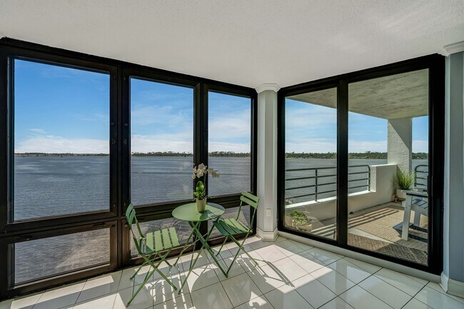 Building Photo - 4600 Kingfish Ln