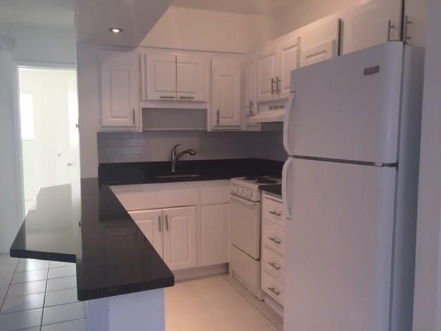 Building Photo - 1812 E Oakland Park Blvd