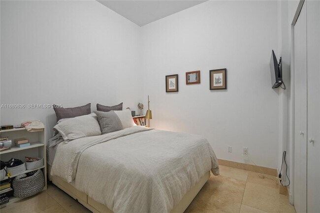 Building Photo - 3029 NE 188th St