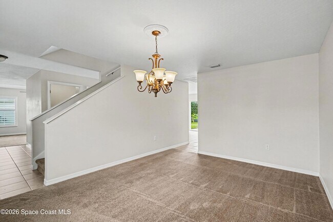 Building Photo - 5353 Outlook Dr