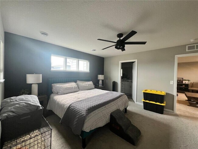 Building Photo - 7303 Fir Ln N