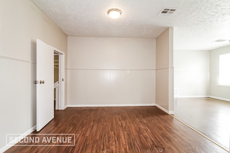 Building Photo - 2337 SW 50th St