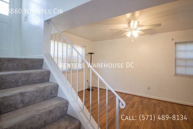Building Photo - 8860 Walutes Cir