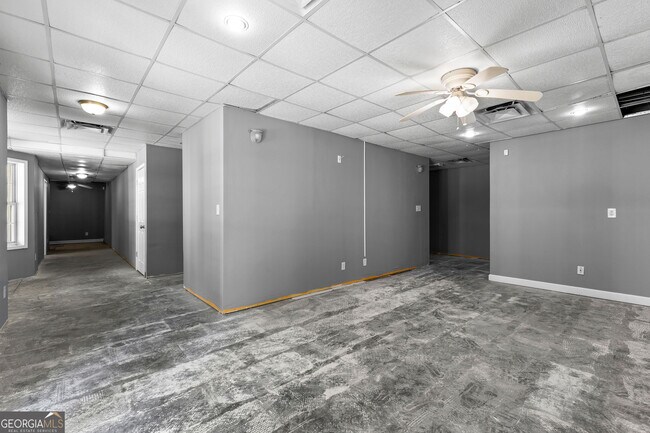 Building Photo - 821 Hood Rd